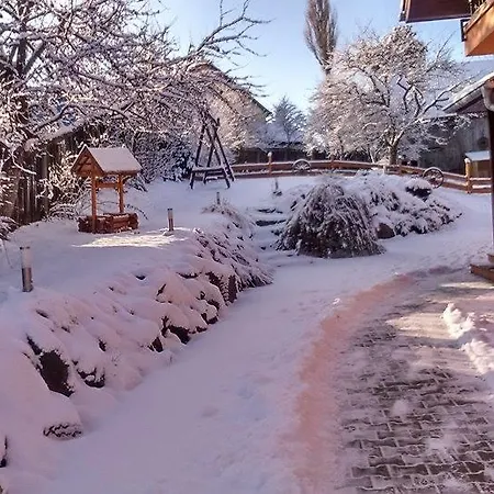 Pezion Limbovy Dvor Maison d'hôtes 2*