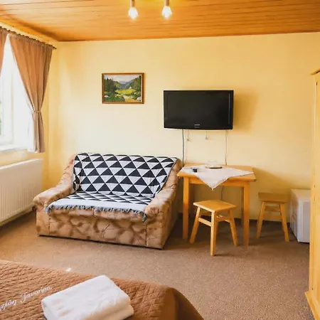 Pezion Limbovy Dvor 2*
