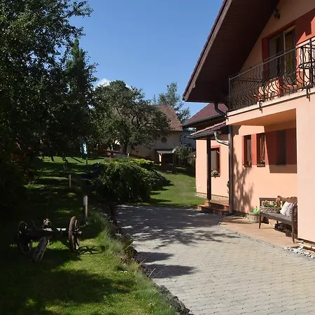 Pezion Limbovy Dvor 2*