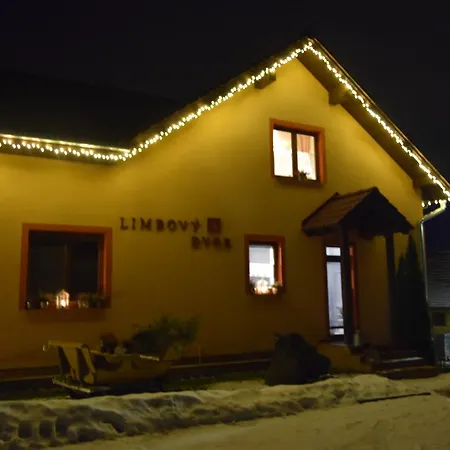 招待所 Pezion Limbovy Dvor 2*