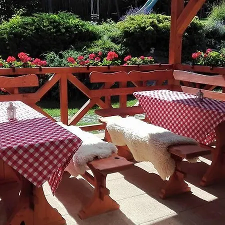 招待所 Pezion Limbovy Dvor 2*