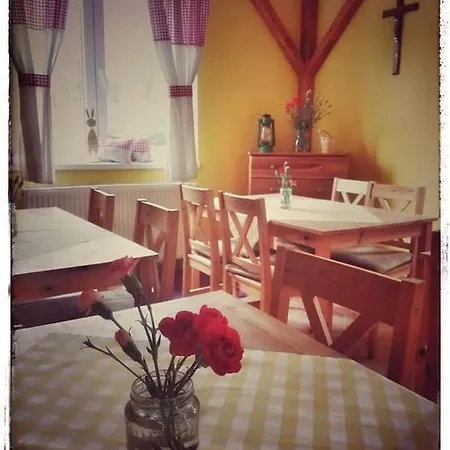 Pezion Limbovy Dvor 2*